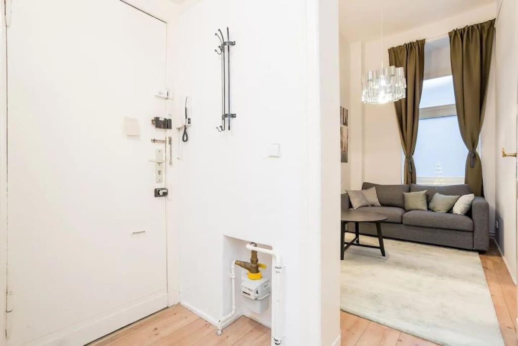 Newly Furnished Apartment For Up To 6 People Berlin Exterior foto